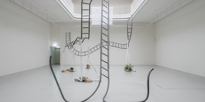 Jesse Darling, Gravity Road, Kunstverein Freiburg, 2020, Foto: Marc Doradzillo