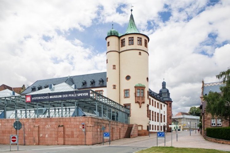 Historisches Museum der Pfalz aus Südost