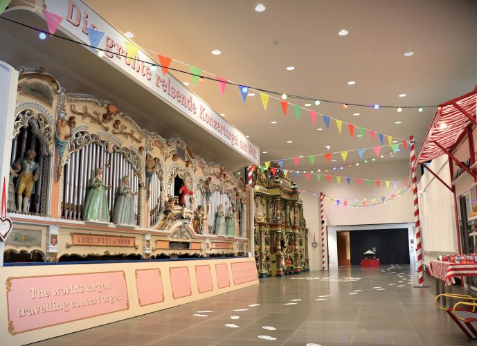 Museum für Musikautomaten Seewen - das Foyer mit den drei grossen Orgeln.