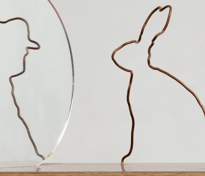 Markus Raetz Hasenspiegel, 1988 Copper wire, round mirror, plywood, coated Estate of Markus Raetz Photo: SIK-ISEA, Zurich (Alexander Jaquemet) © 2023, ProLitteris, Zurich