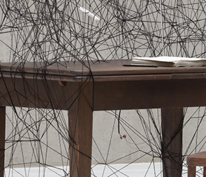 Chiharu Shiota, Counting Memories (Detail), 2019, Museum Śląskie w Katowicach, Katowice, Polen, Foto: Sonia Szeląg, © VG Bild-Kunst 2022 and the artist