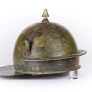 Römischer Helm Typ Hagenau, Drusenheim bei Hagenau, Augusteisch, 1. Jh. n. Chr. © Musée Historique Haguenau, Foto: F. Claria Römischer Helm Typ Hagenau, Drusenheim bei Hagenau, Augusteisch, 1. Jh. n. Chr. © Musée Historique Haguenau, Foto: F. Claria