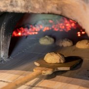 Brotbacken: Vom Korn zum Römerbrot Brotbacken: Vom Korn zum Römerbrot