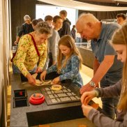 Familien-Rundgang im Museum mit Übersetzung in Gebärdensprache
