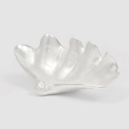 Shamiran Istifan, You Kissed The Wound, 2024<br>Silber, Kupfer, PLA, 25 x 40 x 10 cm<br>Mit Genehmigung der Künstlerin<br>© Shamiran Istifan