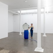 vue de l'oeuvre Andreas Waldmeier, ENTITÄTSBRUNNEN, 2026. 
