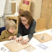 Visite-atelier parents-enfants, Frac Franche-Comté, photo Nicolas Waltefaugle Visite-atelier parents-enfants, Frac Franche-Comté, photo Nicolas Waltefaugle