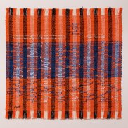 Anni Albers, Intersecting, 1962,Baumwolle und Kunstseide, 40×42 cm, Josef Albers Museum Quadrat Bottrop, Foto: Philipp Ottendörfer  © 2025 The Josef and Anni Albers Foundation/Prolitteris, Zurich