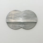 Zeemansblik, 1987, Zinkblech, 83 x 134 x 4.4 cm, Inv.-Nr. S5369, Aargauer Kunsthaus, Aarau. © ProLitteris, 2022, Zürich MarkusRaetz_Zeemansblik