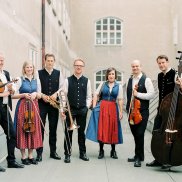 Pendant les Journées suisses du violon, nous ferons de la musique en plein air et proposerons des cours de musique folklorique locale. Journées suisses du violon au Ballenberg