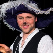 Der gestiefelte Kater zu Gast im Dommuseum Mainz Galli Theater Mainz