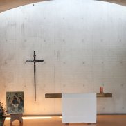 Oratoire du monastère Sainte-Claire à Ronchamp 