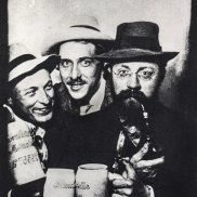 Henri Matisse, Hans Purrmann und Albert Weisberger im Münchner Löwenbräu, 1910, © Hans Purrmann Archiv, München