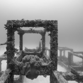 Nicolas Floc'h, „Structure productive“, Kikaijima, Japan, 2017 Foto I Produktion: Fondation Tara Océan – Tara Pacific I © ADAGP, Paris, 2026