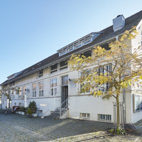Museum Weiler Textilgeschichte Innenhof mit Kulturcafé Kesselhaus