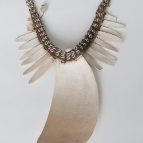 Necklace, New Guinea, Eva and Peter Herion Collection, photo Petra Jaschke