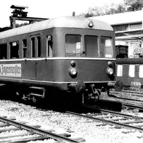 Der "Entenköpfer" 1979 am Bahnhof Menzingen/Baden