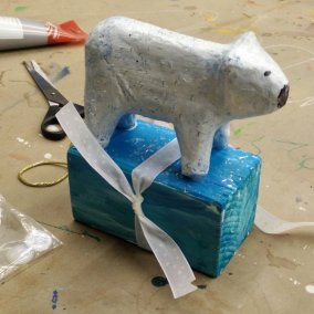 Eisbär, Pappmaché