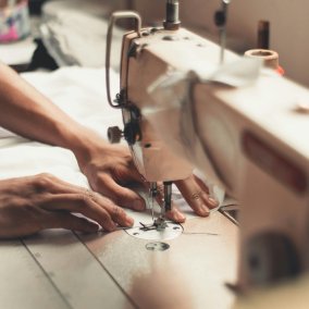 © pexels; Photo: chuck Sewing