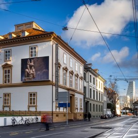 Strassenansicht Antikenmuseum Basel und Sammlung Ludwig Strassenansicht Antikenmuseum Basel und Sammlung Ludwig