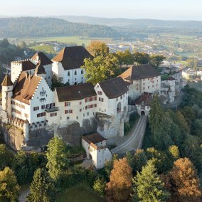 Schloss Lenzburg Luftaufnahme