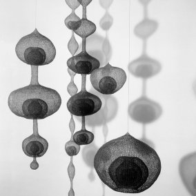 Workshoptag: "Biomorphe Strukturen" - Experimentelles Zeichnen & Flechten