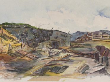 Landschaft mit zerstörtem Bunker