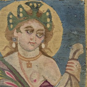 Personifikation des Frühlings, Wollwirkerei, Ägypten, 3.–4. Jahrhundert, Abegg-Stiftung, Inv. Nr. 5345. © Abegg-Stiftung, CH-3132 Riggisberg (Foto: Christoph von Viràg)