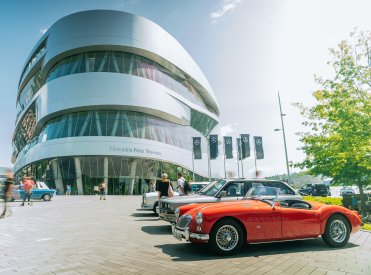 Classics & Coffee - Mercedes-Benz Museum