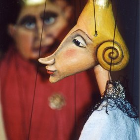 Abbild einer Marionette Abbild einer Marionette