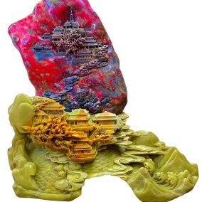 Hühnerblutstein auf Schichtstein - Darstellung einer Kloster- und Tempelanlage am Berg