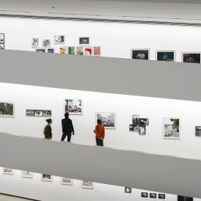 Exhibition view NO PLACE LIKE HOME Photo: Frank Kleinbach