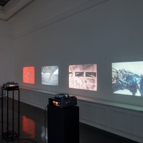 Ausstellungsansicht, Stefan Bertalan: I have lived with a sunflower for 130 days, Badischer Kunstverein 2025, Felix Grünschloß