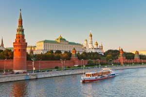Moscow kremlin at sunset © sborisov