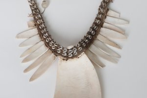 Necklace, New Guinea, Eva and Peter Herion Collection, photo Petra Jaschke
