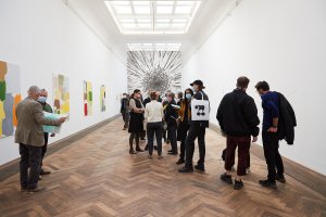 Vernissage, Kunstkredit Basel-Stadt, «Picture A Vacuum», Kunsthalle Basel, 2021. Foto: Moritz Schermbach