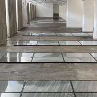 Installationsansicht Klaus Rinke: Ein Grad weniger im Turnus (1974/77), Kunstmuseum Reutlingen | Galerie, 2023, © the artist. ⁠