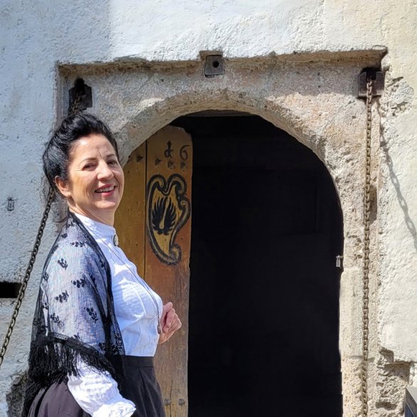 Führung mit Wilhelmina von Hallwyl durch das Schloss Hallwyl