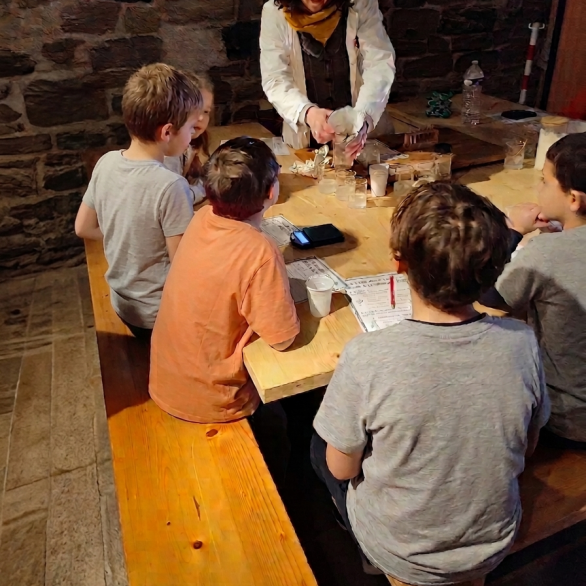 Les enfants percent les secrets du sel avec le Dr Chlorure !