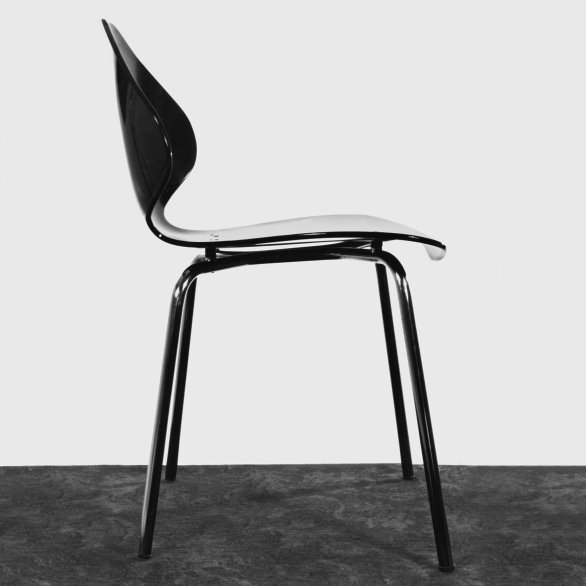 Plexiglasstuhl, Designentwurf