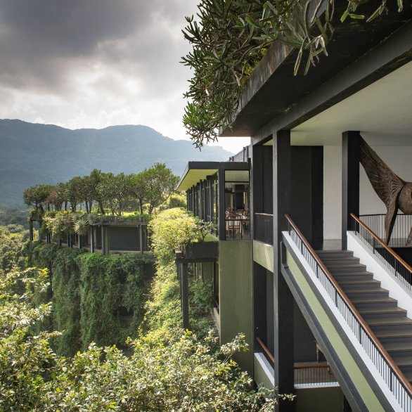 Vitra Design Museum © Foto: Sebastian Posingis, The Kandalama Hotel Due east of Dambulla 1992