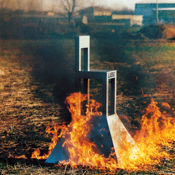 Radical Design: Alessandro Mendini, Lassù, 1974, Foto: Franco Raggi, Archivio Alessandro Mendini, Milano. © Studio Mendini