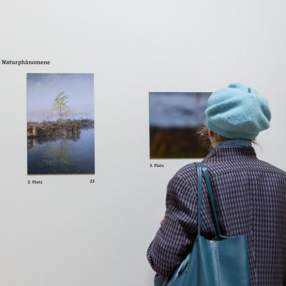 Blick in die Ausstellung Fotowettbewerb Schnappschuss 2024 (c) Bettina Matthiessen
