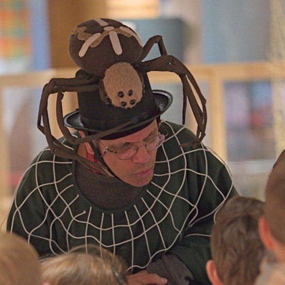 Theaterführung mit der Kreuzspinne Araneus