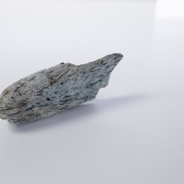 Halbfabrikat eines Steinbeils, Fundort: Künten. Datierung: Jungsteinzeit, um 3000 v. Chr. Leihgabe: Kantonsarchäologie Aargau, Brugg; Foto: Andrea Luca Ammann