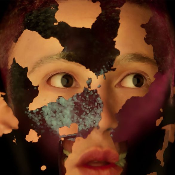 Theresa Reiwer, Lasting Generation, 2024<br>Videostill aus Mehrkanal-Videoinstallation, in Zusammenarbeit mit David Egger, HAU Hebbel am Ufer, Hauptstadtkulturfonds<br>© Theresa Reiwer