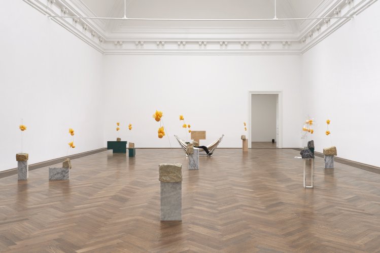 Phung-Tien Phan, Kartoffel, Kunsthalle Basel, 2023, Ausstellungsansicht, Foto: Philipp Hänger / Kunsthalle Basel