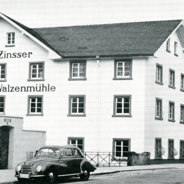 Historische Aufnahme des Gebäudes der Zinsser-Mühle im Dörfel