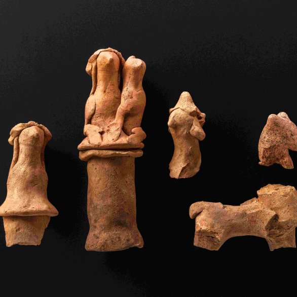 Fragmente von Tonfigürchen, Tiere und Tierköpfe