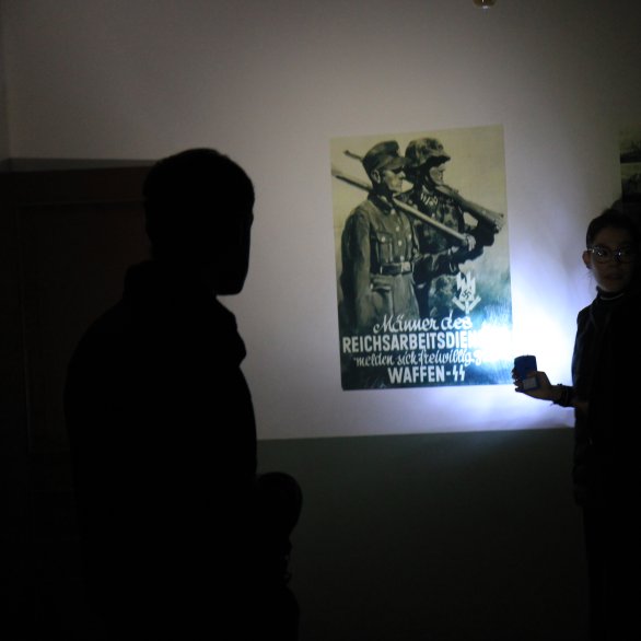 Visiter un lieu de mémoire… autrement.🔦 Une expérience immersive, sobre et marquante.